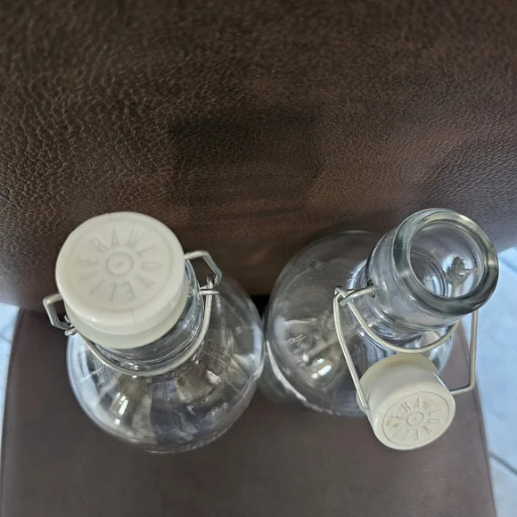 Made In Italy GLASS bottles - Picture 2 of 3